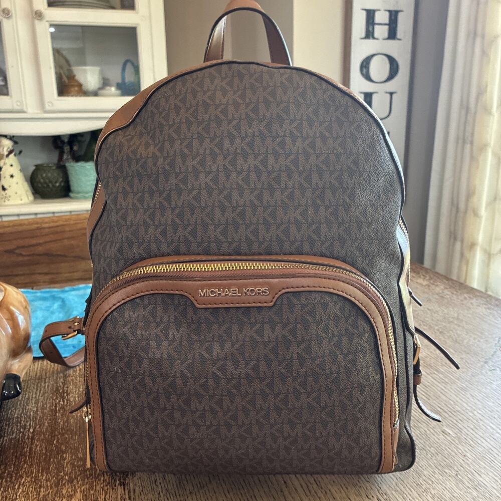 MICHAEL KORS JAYCEE LARGE ZIP POCKET MK BROWN ACORN BACKPACK, SCHOOL BAG